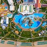 Aqi Pegasos World Szálloda Side