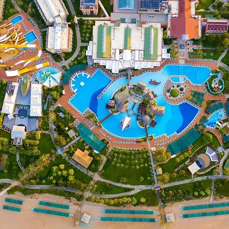 Aqi Pegasos World Hotel Side