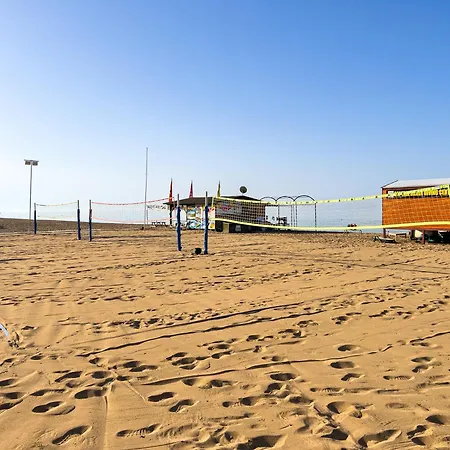 Aqi Pegasos World Hotel