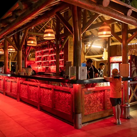 Aqi Pegasos World Hotel 4*