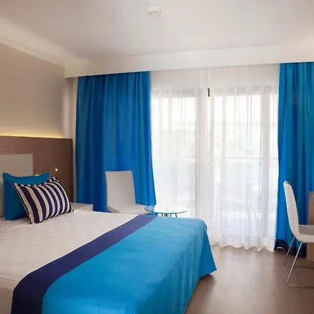 Aqi Pegasos World Side