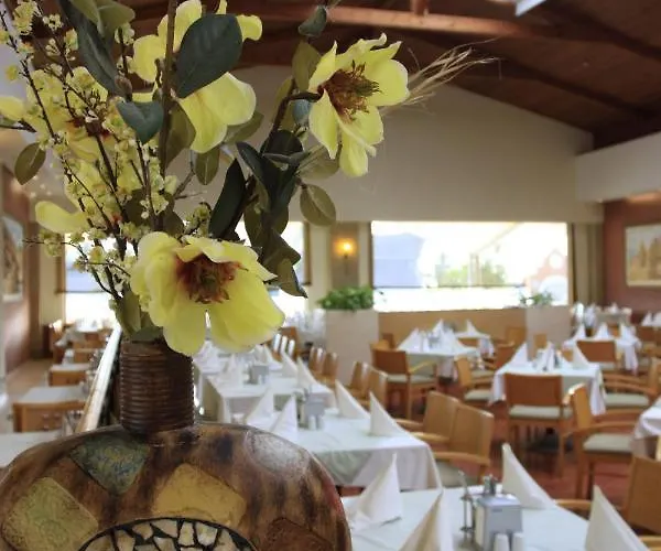 Aqi Pegasos World Hotel 4*