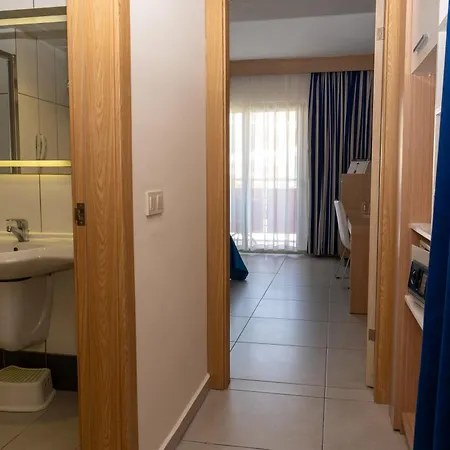 Aqi Pegasos World 酒店