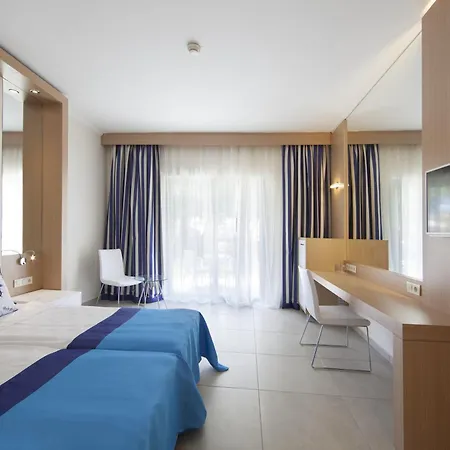 Aqi Pegasos World 酒店