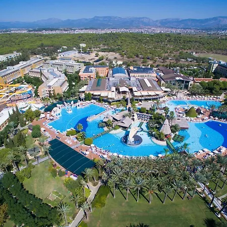 Aqi Pegasos World 4*